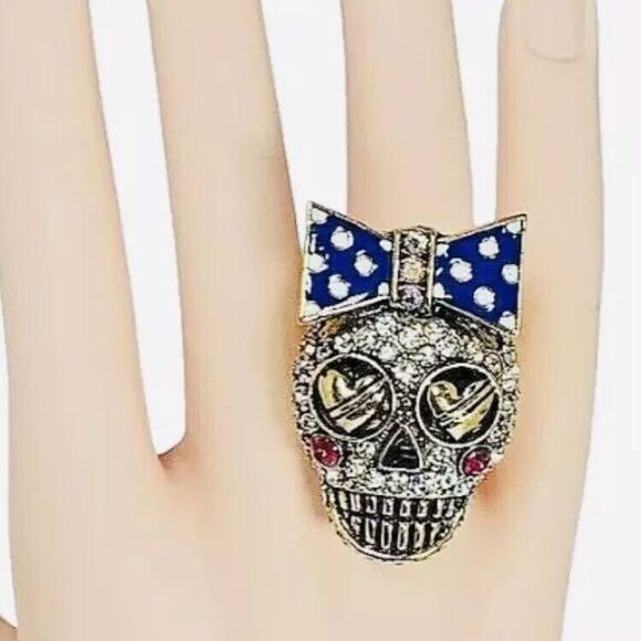 Betsey Johnson Sugar Skull Ring Sz 7 Crystal Stretch Ivy League Polka Dot - Picture 13 of 14